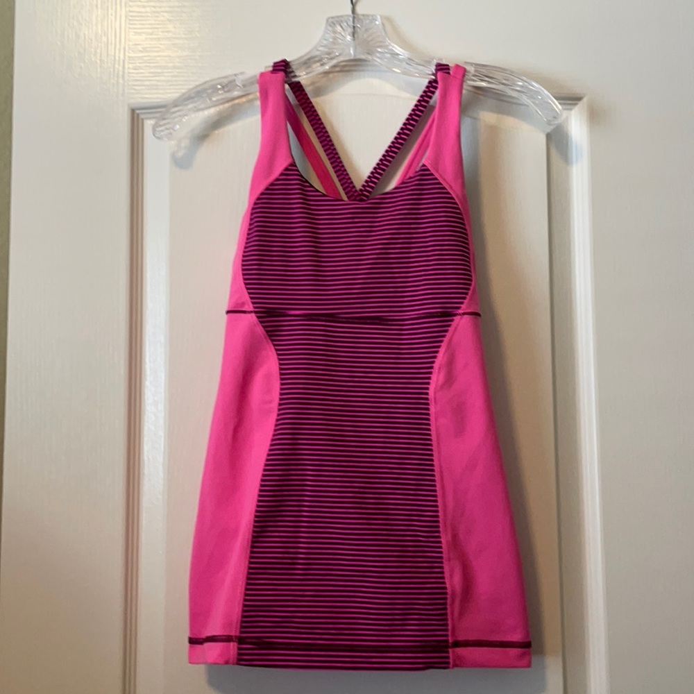 Lululemon tank